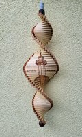 Windspiel aus Holz - Windspirale - Holzspirale, Sassnitzer Leuchtturm, Länge 70 cm