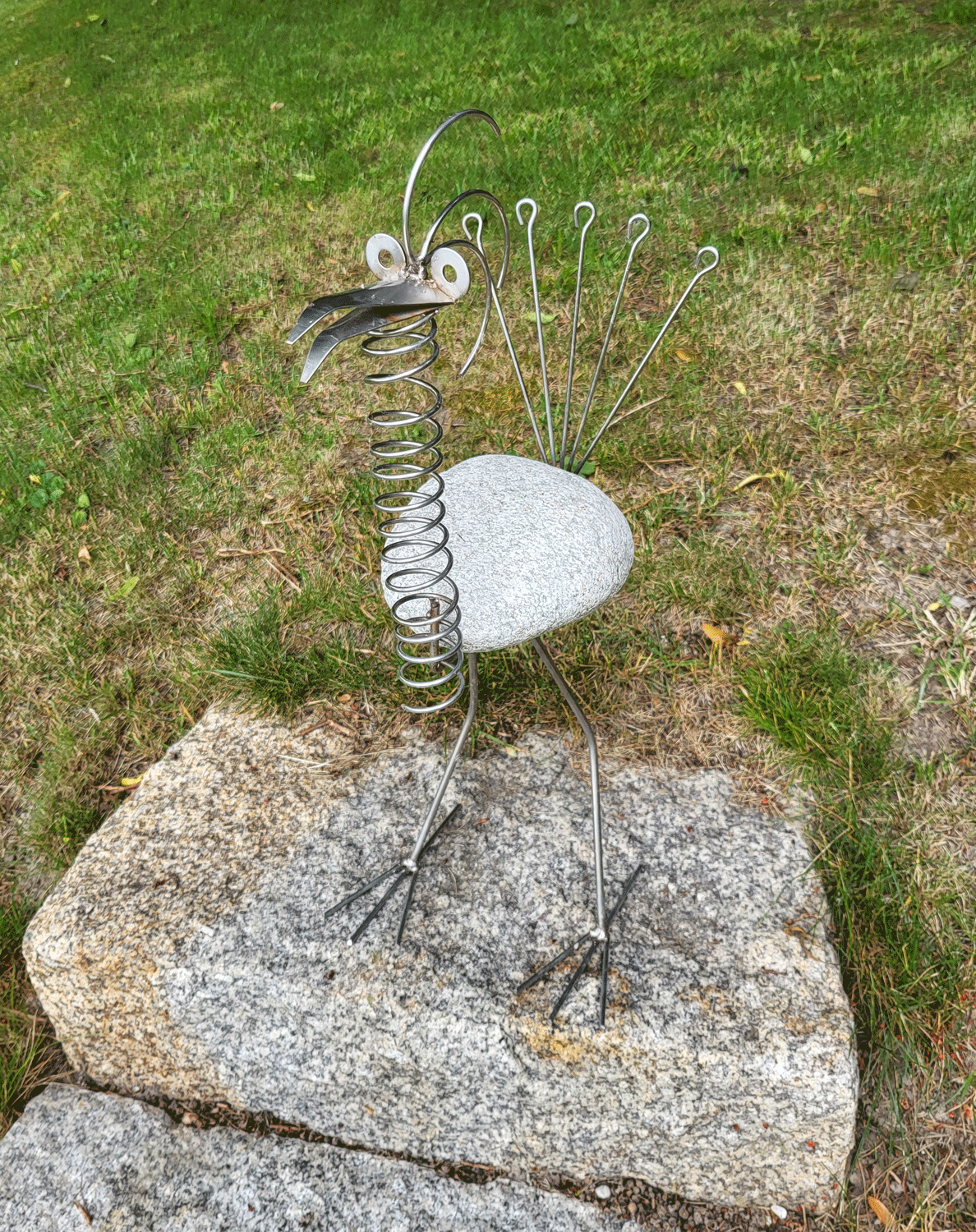 Stein-Vogel, Höhe 60 cm, mit beweglichem Spiralhals, Dekorationsfigur, Steinfigur, Gartenfigur - zum Schließen ins Bild klicken